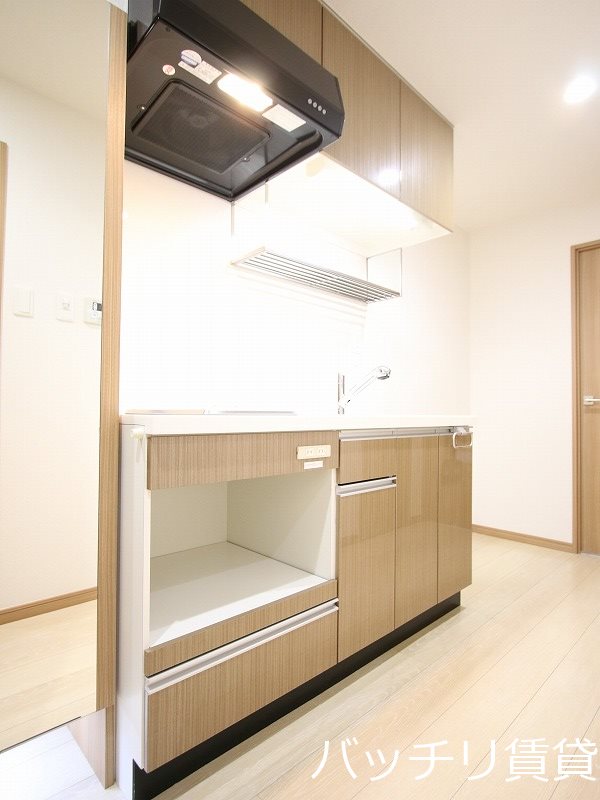 キッチン　画像は別号室の為、現状優先になります。