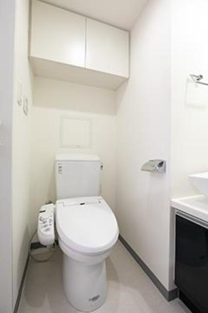トイレ　※写真は同タイプ住戸です。