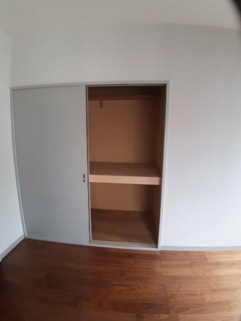 収納　?