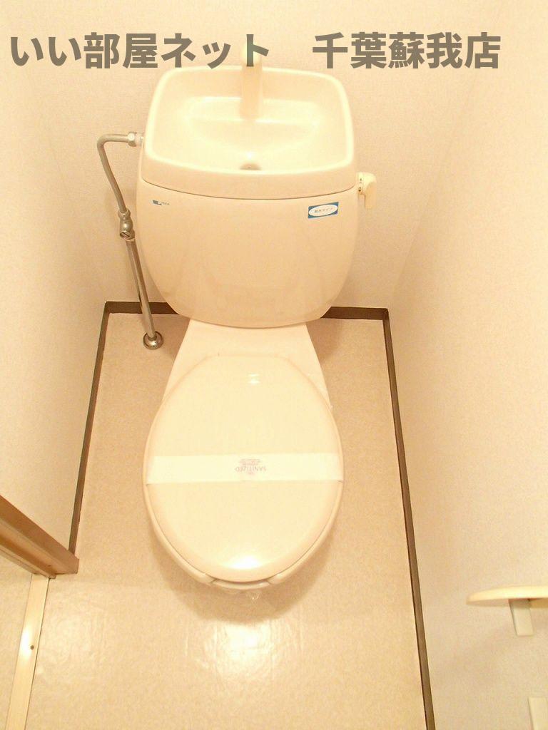 トイレ　清潔感のあるトイレです