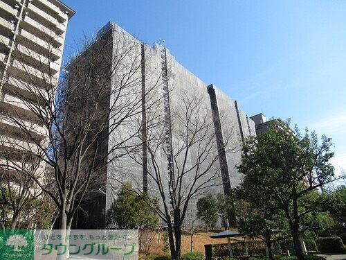建物外観　マンション外観写真（大規模修繕工事中）