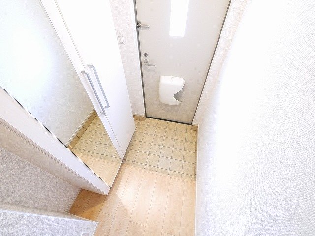玄関　シンプルで使いやすい玄関です