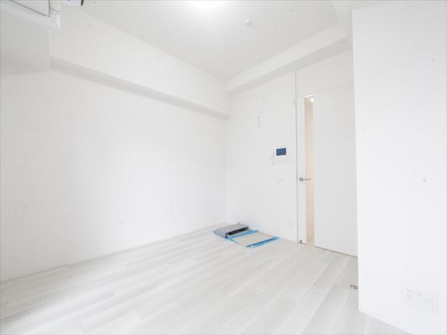 その他　洋室7.0帖　エアコン付　バルコニーに面しています