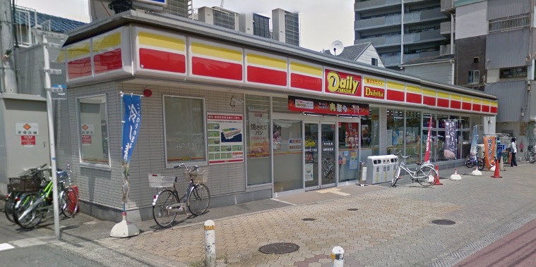 コンビニ　デイリーヤマザキ長柄中２丁目店（コンビニ）まで426m