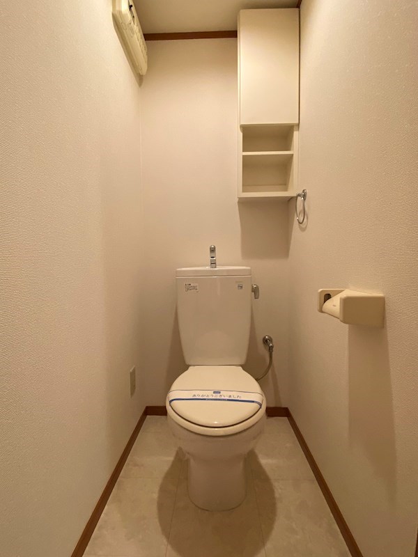 トイレ　トイレもきれいです