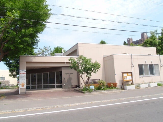 幼稚園・保育園　中央保育所（幼稚園・保育園）まで600m