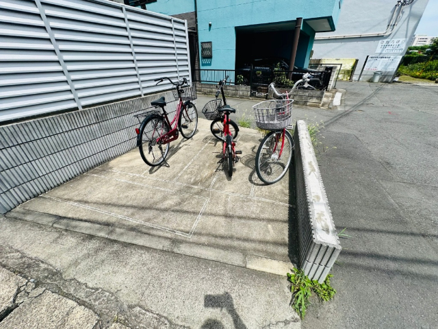 駐車場　駐輪場