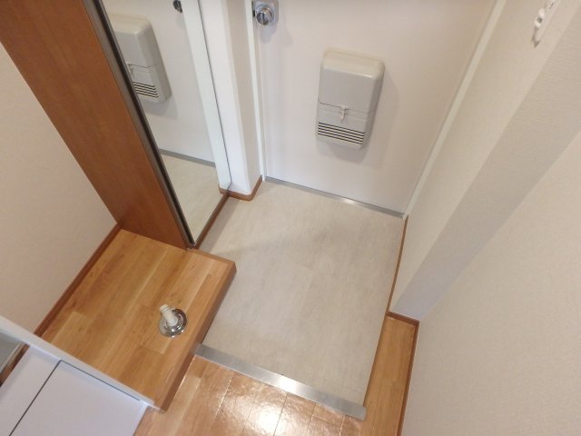 玄関　シンプルで使いやすい玄関です