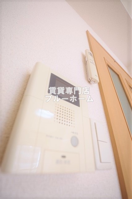 セキュリティ　モニター付きインターホン！