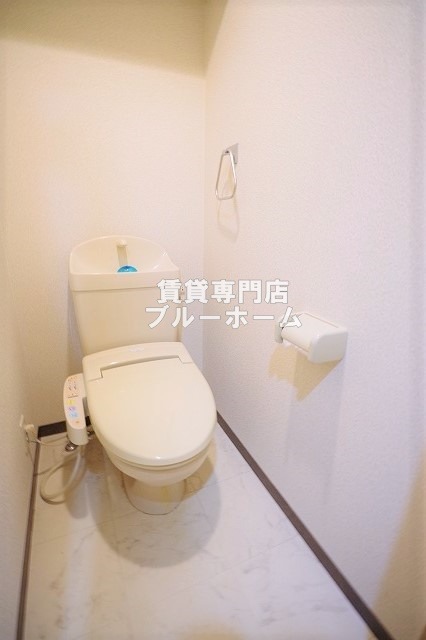 トイレ　ウォシュレット付きのトイレです！