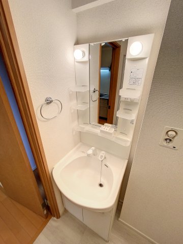 洗面設備　あると便利な独立洗面台