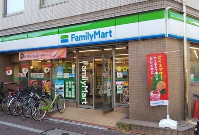 コンビニ　ファミリーマート雪谷大塚店（コンビニ）まで150m