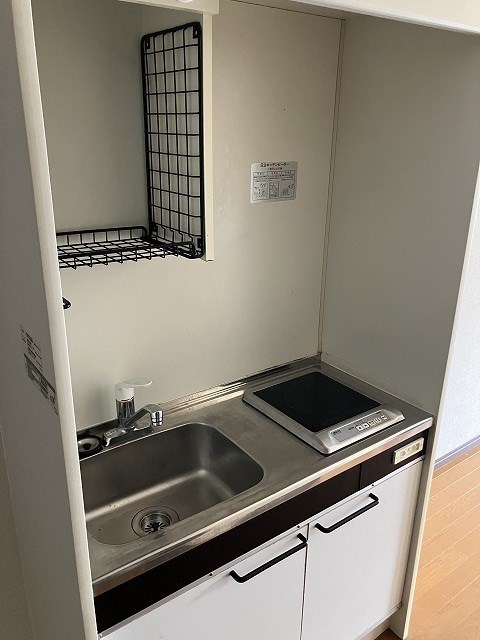 キッチン　※参考写真（同物件別部屋です）
