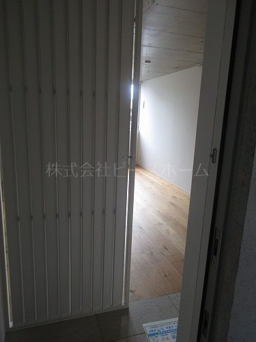 玄関　※別号室参考写真