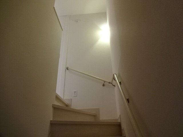 その他　階段間接照明