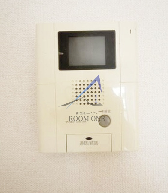 セキュリティ　モニター付きインターホンです。