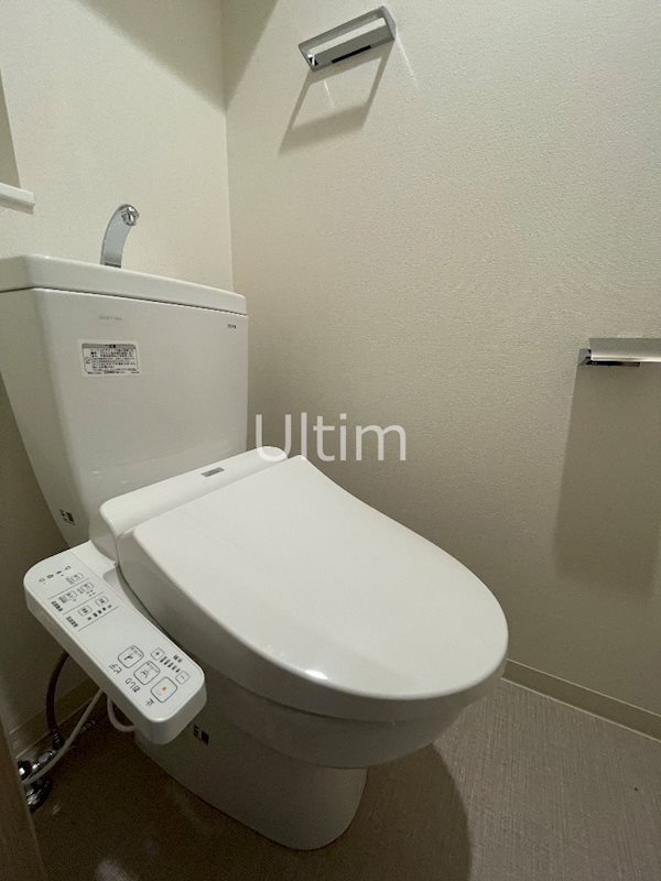 トイレ　※別のお部屋のお写真です。御参考までに。