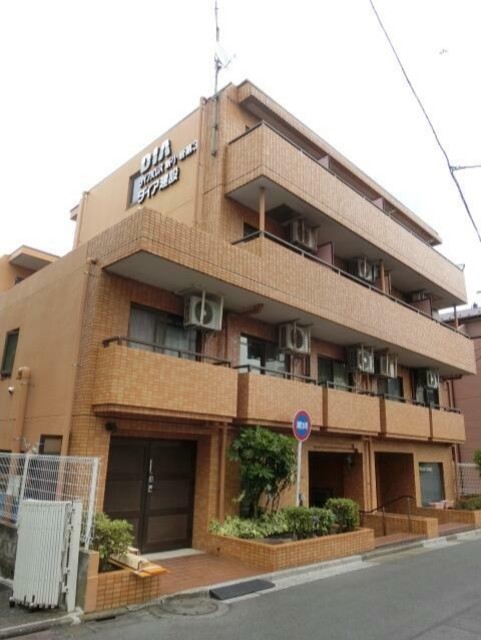 建物外観　４階建ての賃貸マンション