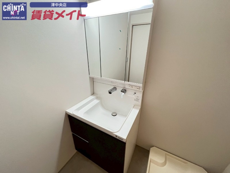 洗面設備　同型タイプ画像