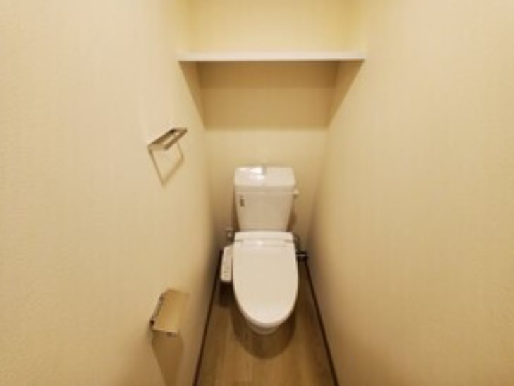 トイレ　別号室の参考写真です。