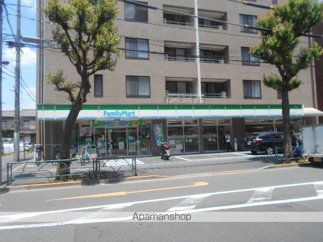 コンビニ　ファミリーマート（コンビニ）まで190m