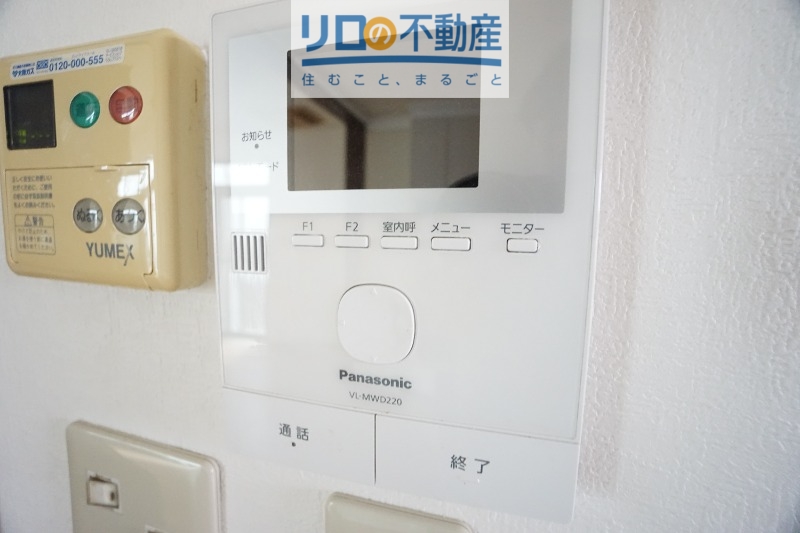 セキュリティ　食器棚