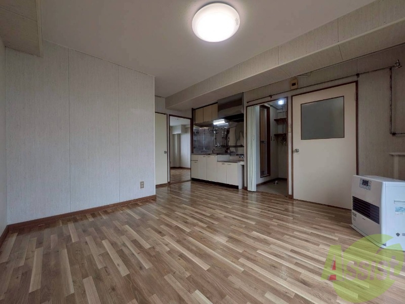 居室・リビング　広くてキレイなお部屋が広がっていて、充実した生活が送れそう。