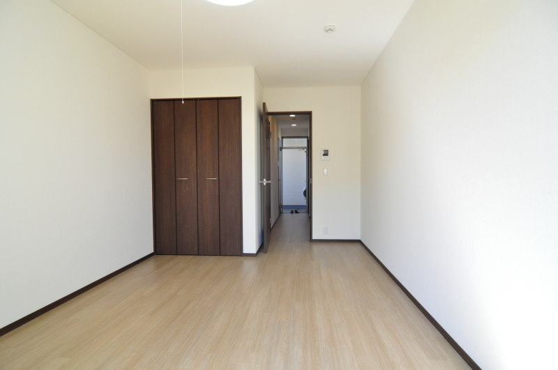 その他部屋・スペース　落ち着いて過ごせるお部屋なので、寝室にいかがでしょうか