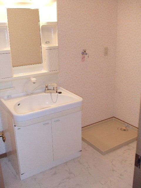 洗面設備　別部屋の参考写真です。