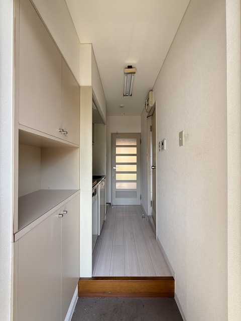 玄関　別部屋参考写真です