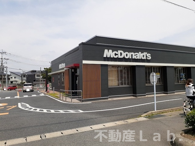 飲食店　マクドナルド 浜線バイパス店（飲食店）まで1570m
