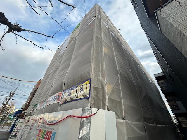 建物外観　建築中