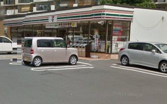 コンビニ　セブンイレブン熊谷銀座３丁目店（コンビニ）まで393m