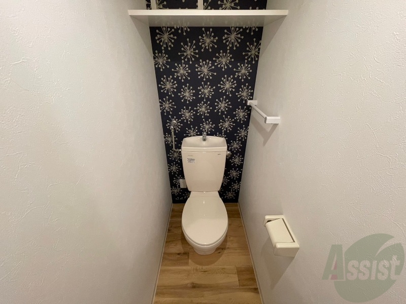 トイレ　こちらはトイレです。清潔感があり、安心して使用できます。