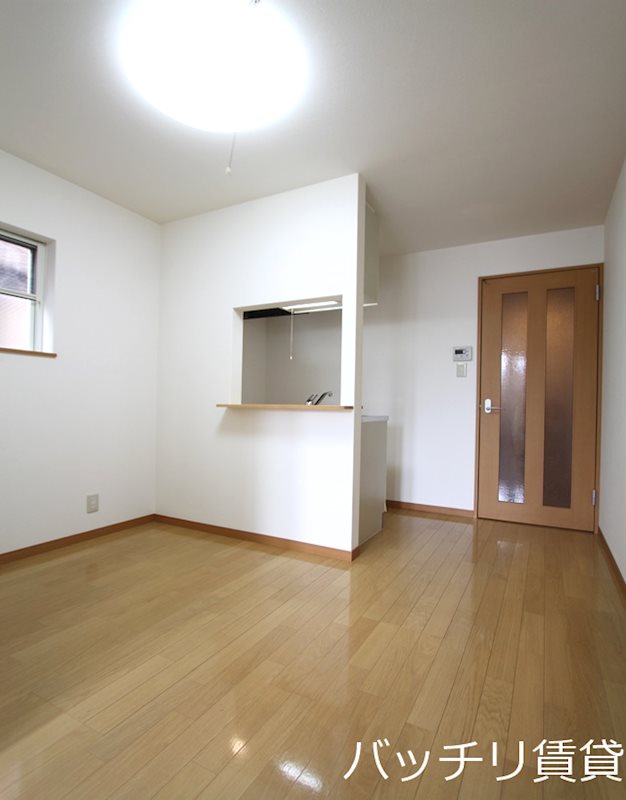 居室・リビング　＊画像は別部屋の為イメージ、現状優先致します
