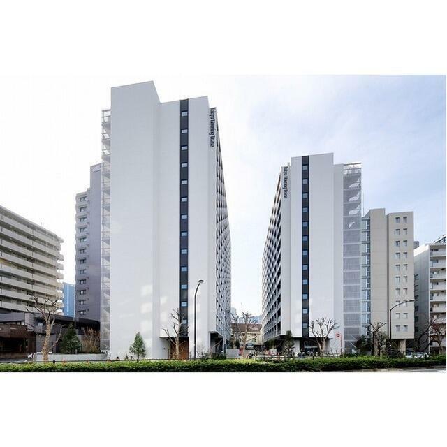 建物外観　鉄筋コンクリート造のがっちりとした建物。