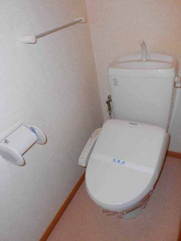 トイレ　落ち着いたトイレです