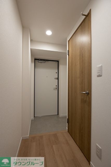 玄関　※写真は同タイプ住戸です。
