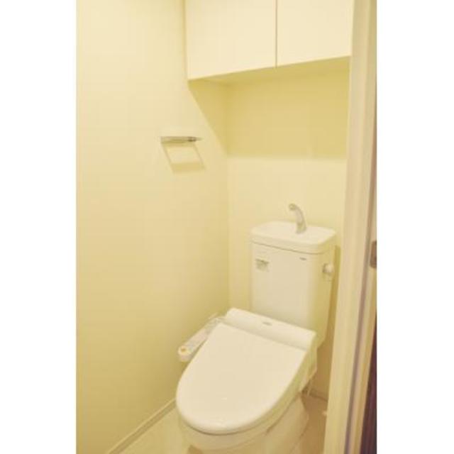 トイレ　※写真は同タイプ住戸です。