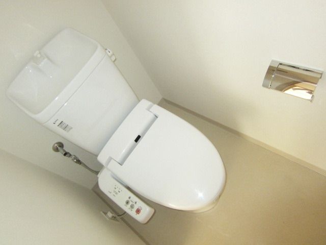 トイレ　★ウォシュレット付きトイレです★