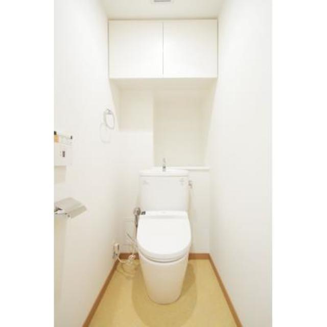 トイレ　※写真は同タイプ住戸です。