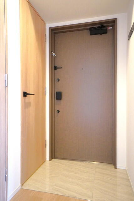 玄関　※写真は同タイプ住戸です。