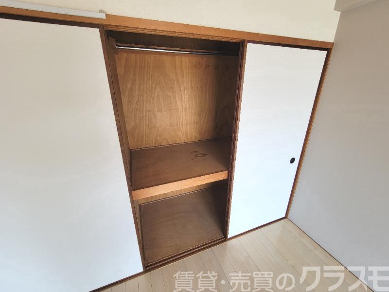 収納　洋室収納
