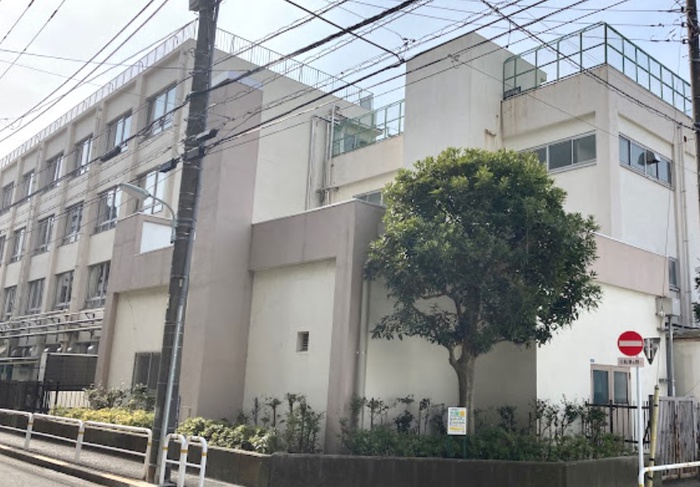 小学校　品川区立鈴ケ森小学校（小学校）まで273m