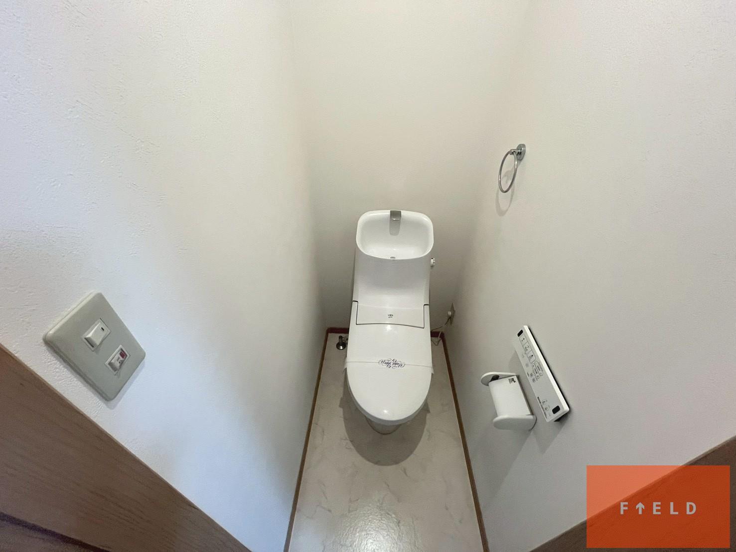 トイレ　※別部屋写真。現状優先。