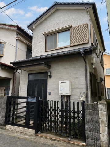 建物外観　玄関前スペース　自転車　バイク置けます