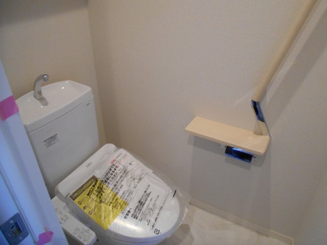 エンターテイン堺市のトイレ写真
