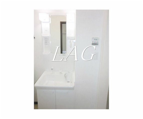 洗面設備　洗面台です。