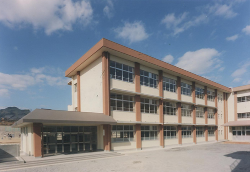 小学校　苅田町立与原小学校（小学校）まで550m