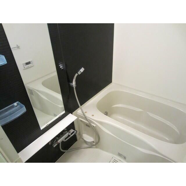 バス・シャワールーム　※別部屋の参考写真です。